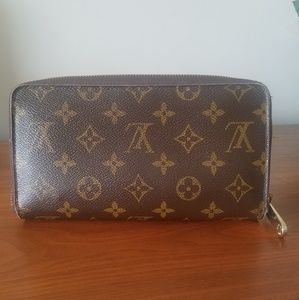 *SOLD*Louis Vuitton Wallet/Checkbook Holder